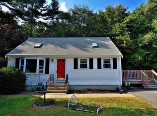 95 Indian Trl, Taunton, MA 02780