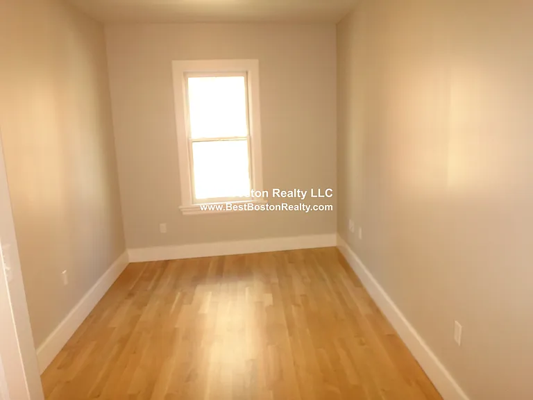 40 Bow St #3 — Photo 29