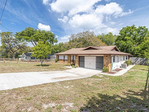 2nd image of 5625 W Pine Cir
