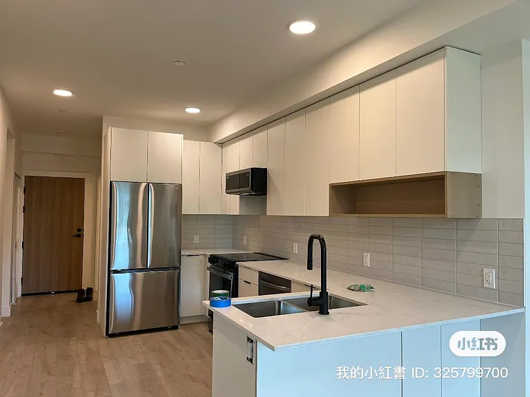 620 Coronation Ave — Photo 4