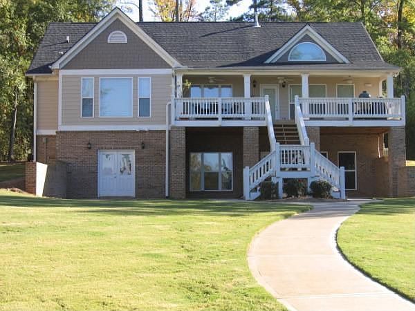 1st image of 107 Ardennes Dr