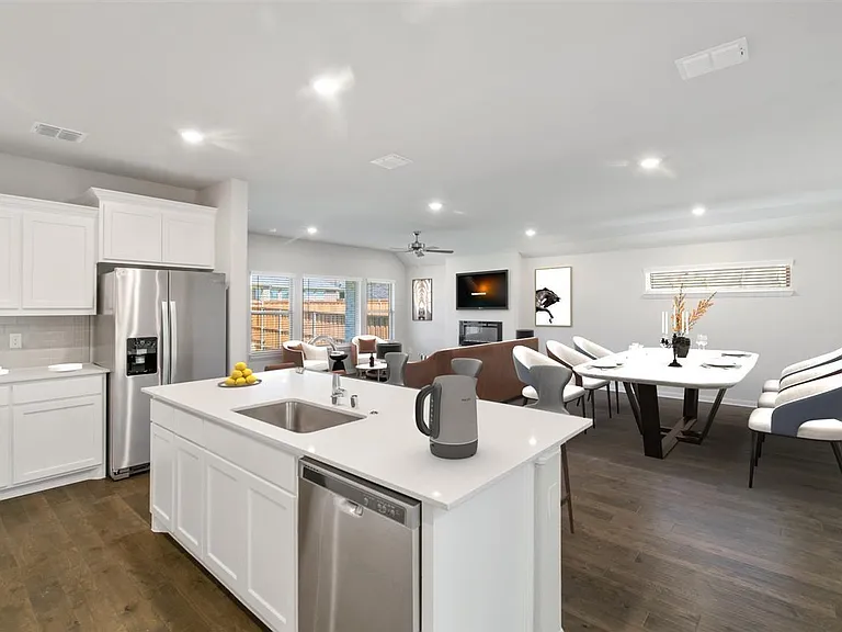 2335 Rocky Mountain Dr — Photo 16