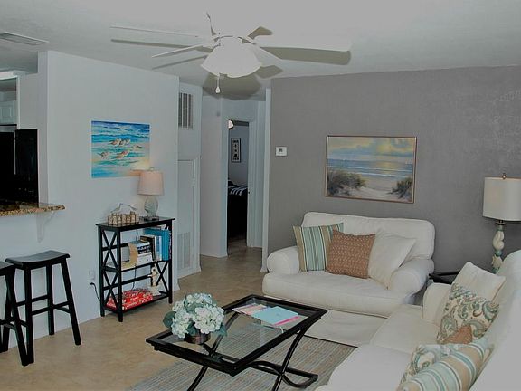 3rd image of 31 Seacrest Dr