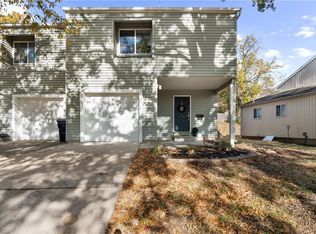 1906 E 97th St, Kansas City, MO 64131