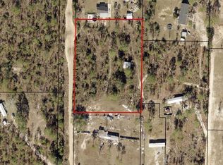 570 E Woodland Rd, Southport, FL 32409
