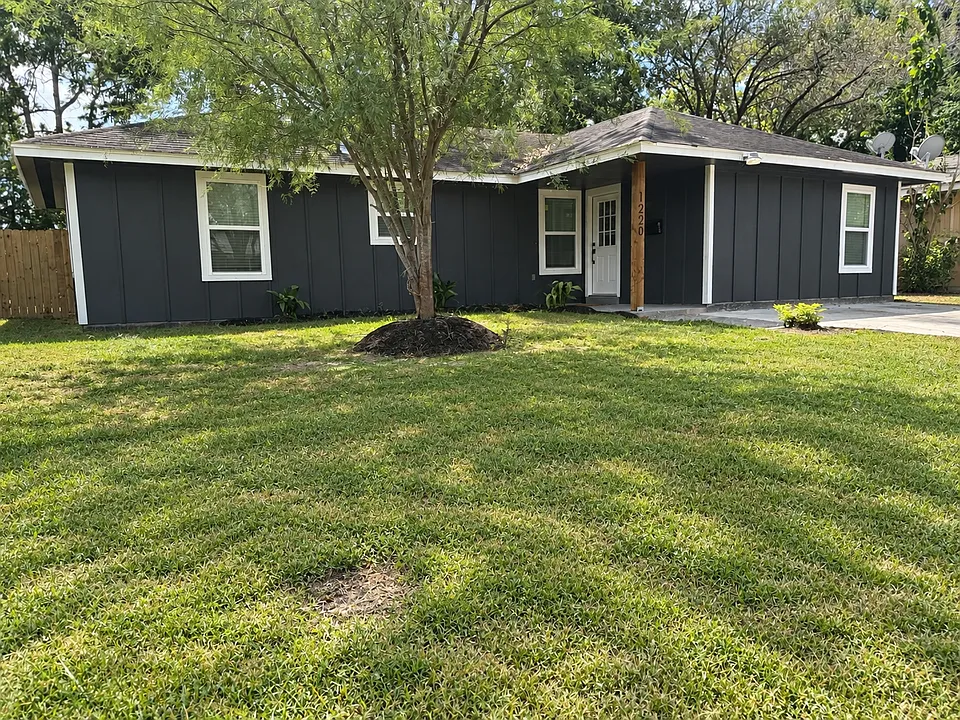 1220 Fresa Rd
