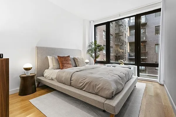 Rented by Zjama Realty Corp | media 20