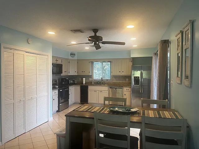3756 Palmetto St — Photo 7