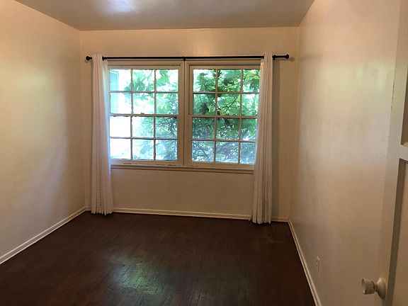 4th image of 4210 Arch Dr #1