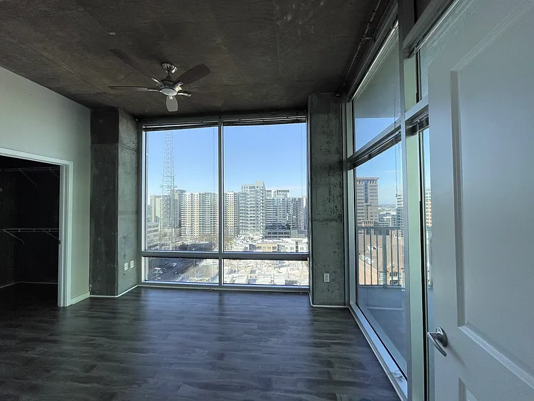 923 Peachtree St NE #1428 — Photo 14