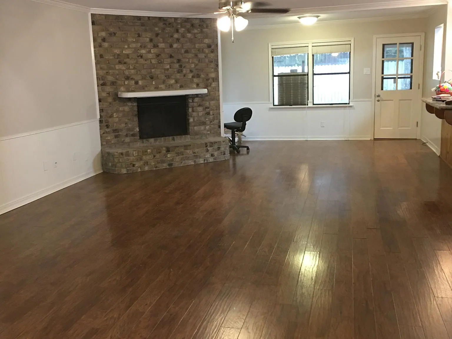 3 bed, 1926 sqft, $1,900 — Photo 4