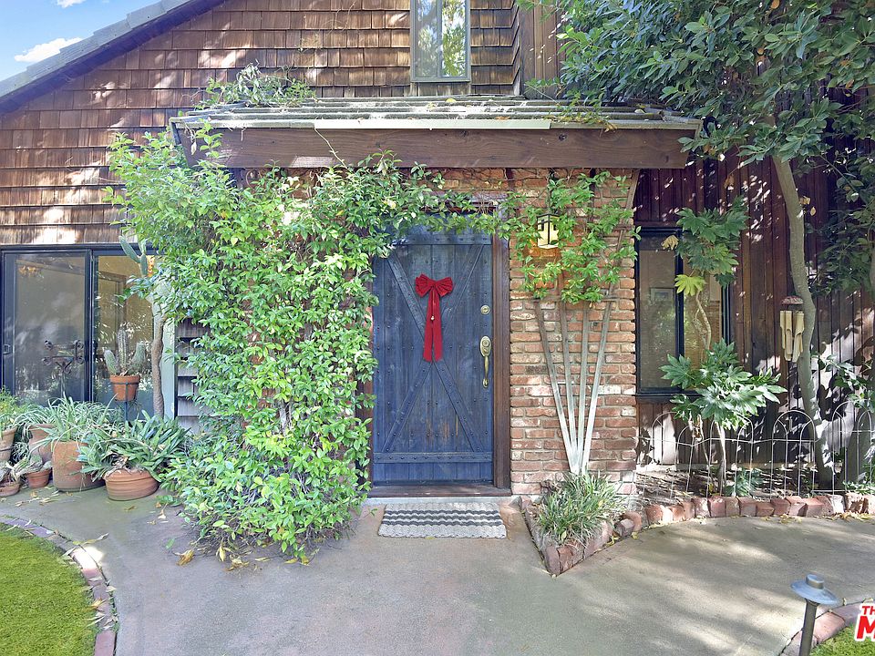 1st image of 1441 Bonnell Dr