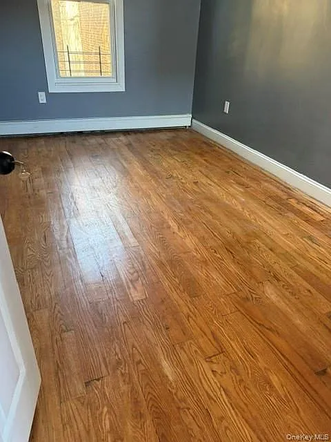 4 bed, 2.0 bath, 1100 sqft, $4,111 — Photo 4
