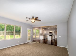 6043 Winnebago St, Grove City, OH