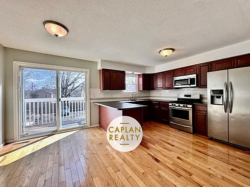 521 East St #A Photo 1