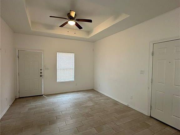 2nd image of 3704 Valeria St #1