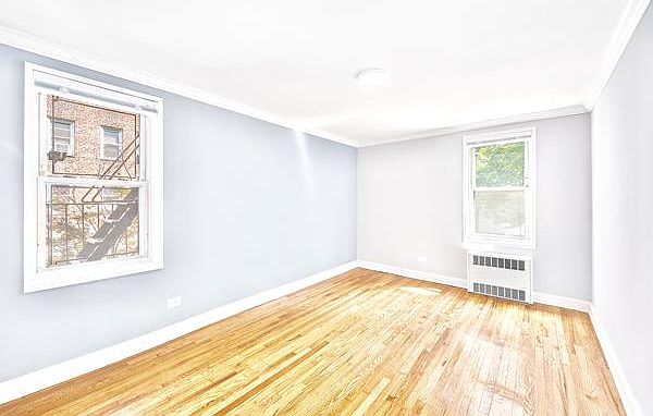 2nd image of 3538 75th St APT 5A