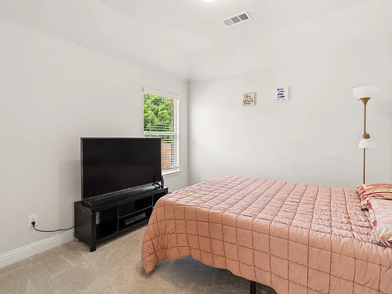 201 Tortugas Dr — Photo 25