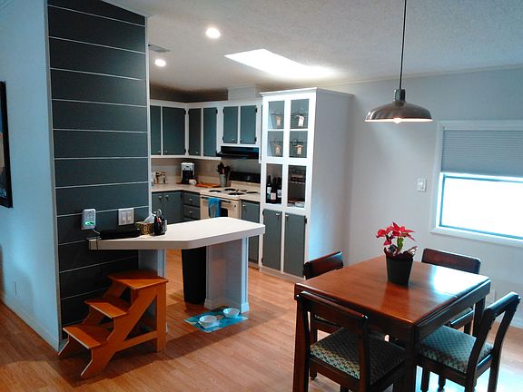 Open Concept from hallway