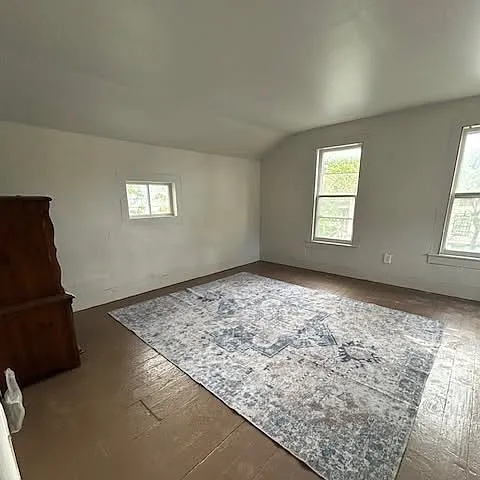 4 bed, 1495 sqft, $1,450 — Photo 2