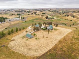 1735 Valle Mirada Way, San Miguel, CA 93451