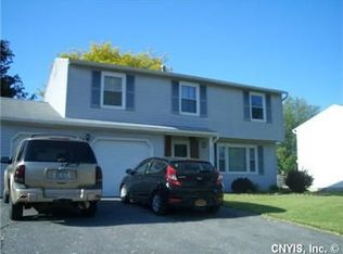 8025 Evesborough Dr, Clay, NY 13041