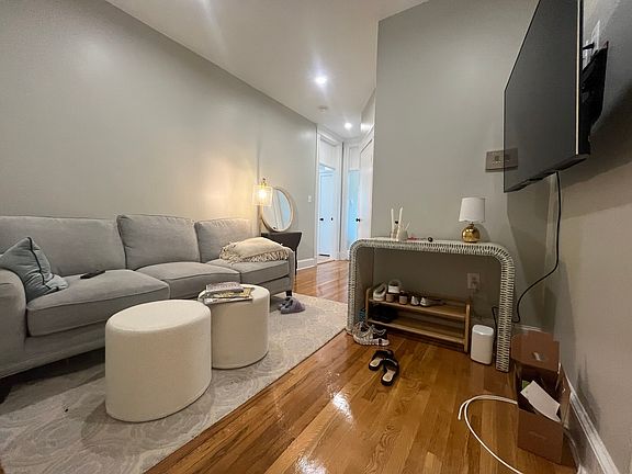 3rd image of 75 Park Dr #11