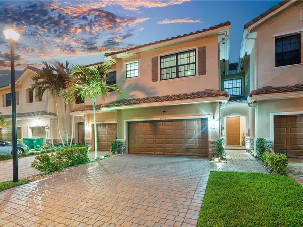 5612 NW 58th Lane, Tamarac, FL 33319