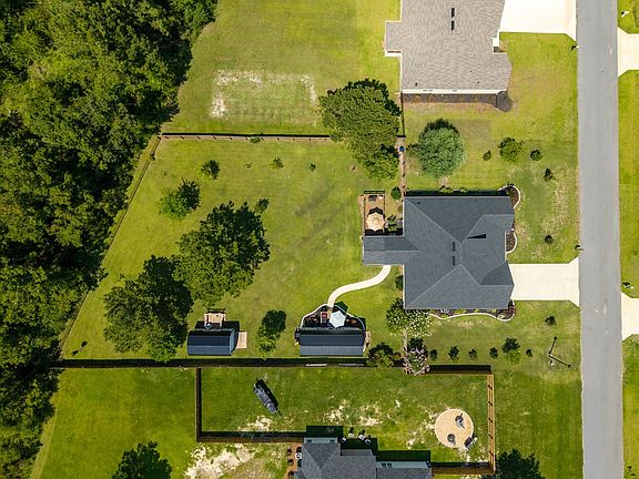 4th image of 29 Hudson Dr