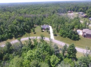 2805 Hollow Oak Dr, Crestwood, KY 40014