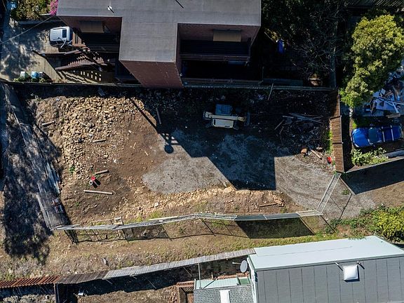 5th image of 6 Caine Ave