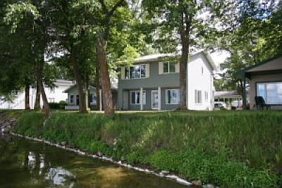 1st image of 1574 W Lake Dr