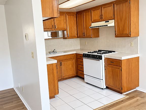 2nd image of 1295 W 8th St APT 2