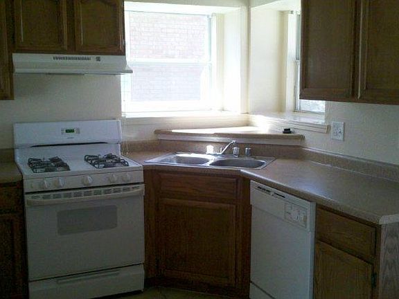 3rd image of 14489 Thayer Pease Ave