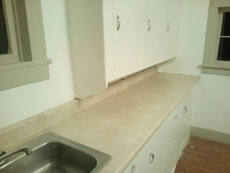 333 E 3rd St — Photo 13