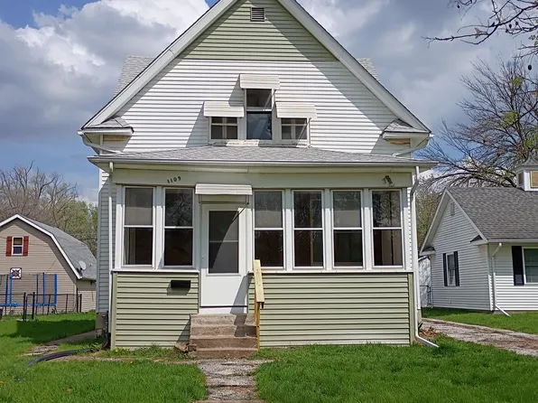 1109 S Michigan Ave, Davenport, IA 52802