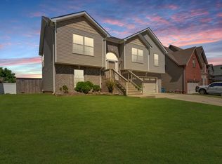 1213 Chinook Cir, Clarksville, TN 37042
