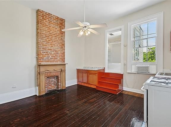 2nd image of 4221 Saint Charles Ave #B