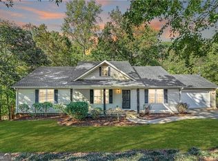 4617 Breakwater Dr, Gainesville, GA 30506