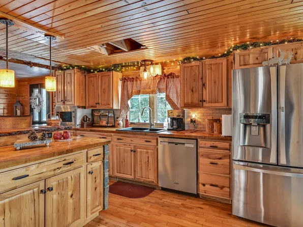 23 Goose Haven Drive, Eustis, ME 04936