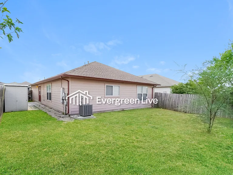 8907 Dakota Run — Photo 11