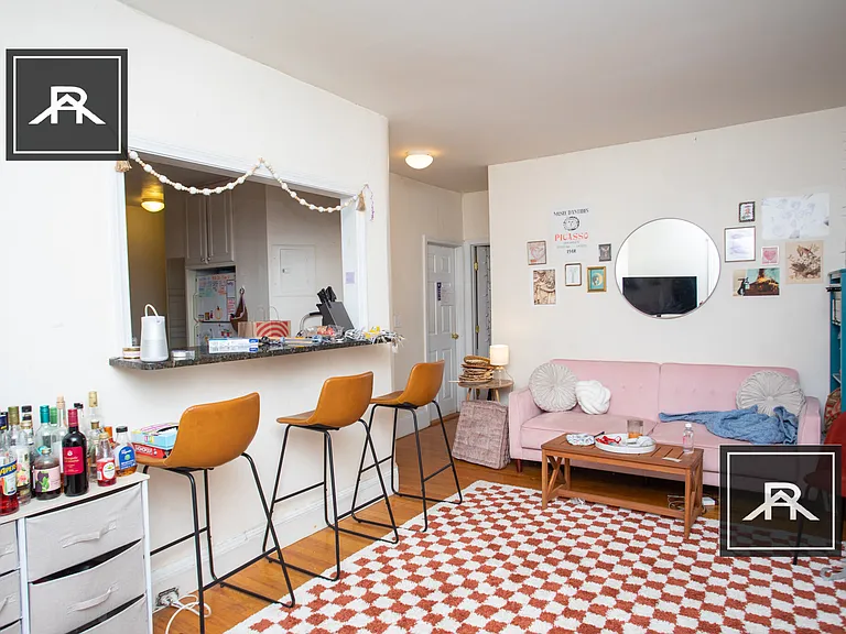 52 Egmont St #5 — Photo 9