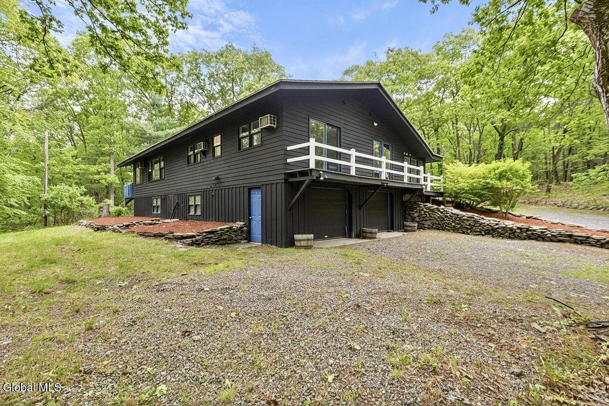 1st image of 100 Schnackenberg Road