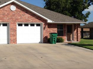 209 Bluebonnet St, Stephenville, TX 76401