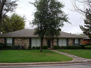 816 Cypress Dr, Allen, TX 75002