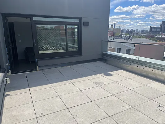 Rented by MySpaceNYC | media 15