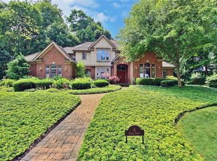 4 Hanna Ct, Cleveland, OH