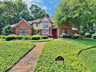 4 Hanna Ct, Cleveland, OH, 44108