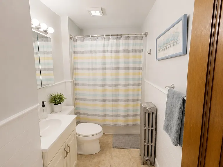 17 Auburndale Ave — Photo 10