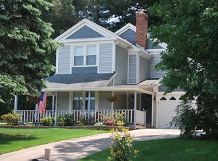 12 Carrollton Rd, Sterling, VA 20165